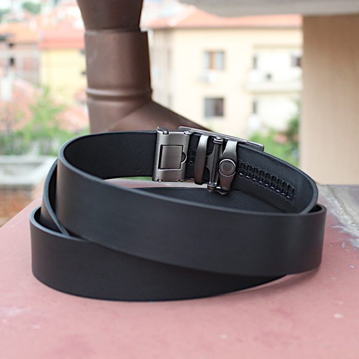 black ratchet leather belt teeth