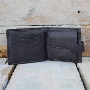 Men’s Trifold Leather Wallet with Snap Closure Men's Trifold Leather Wallet with Snap Closure