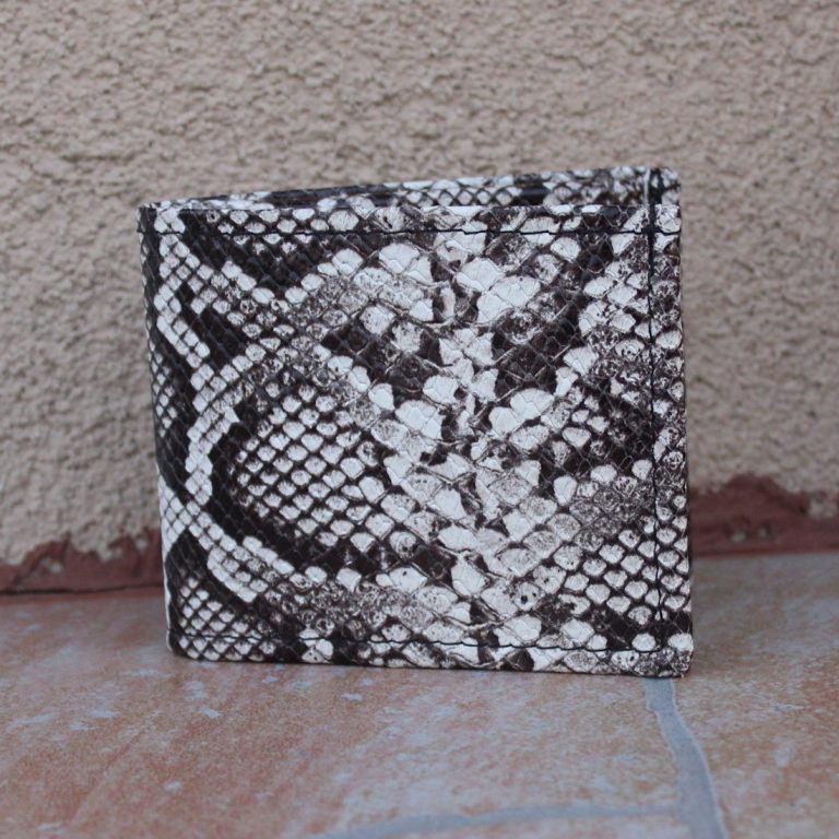 How Much Should You Pay for a Leather Wallet? The Real Cost of Quality