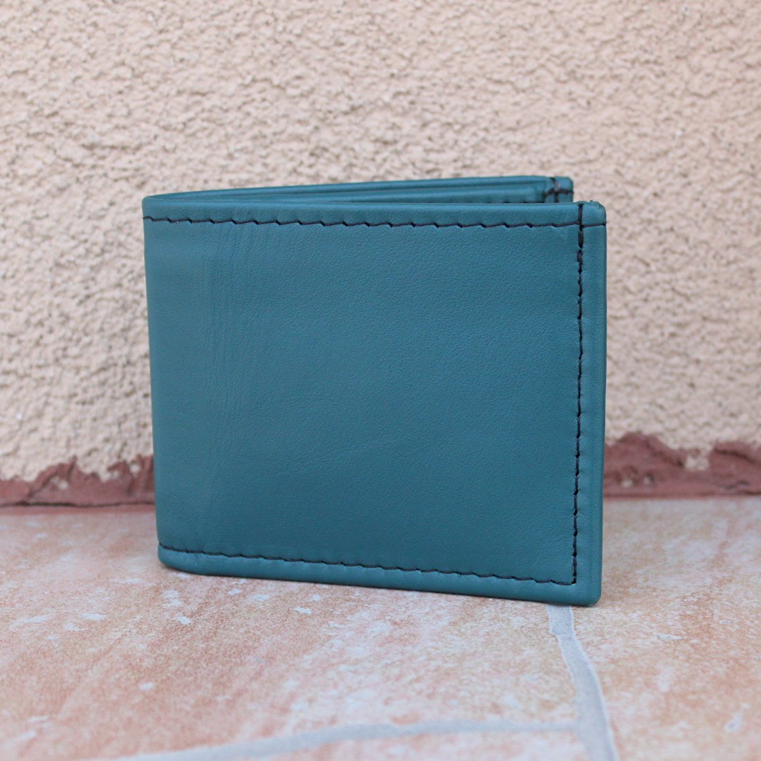 Slim vs. Bifold
