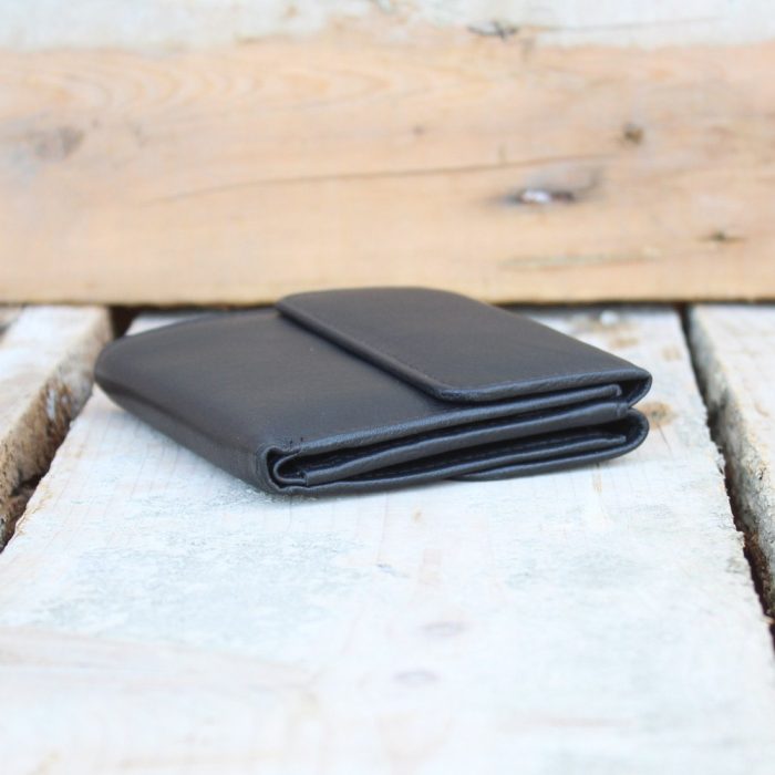 Slim Women's Black Leather Wallet 6