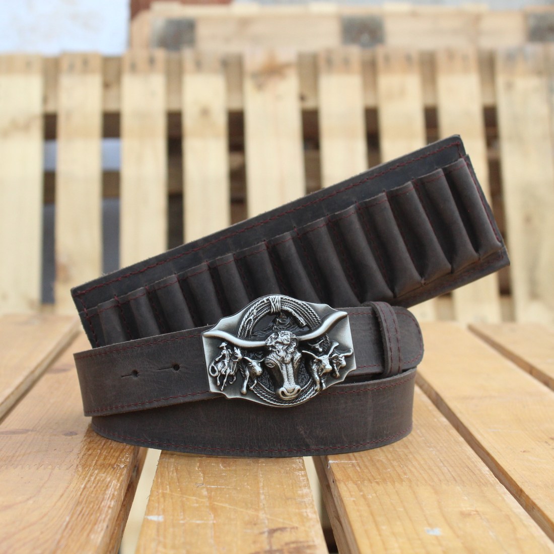 Top 5 Leather Accessories Every Hunter Should Own