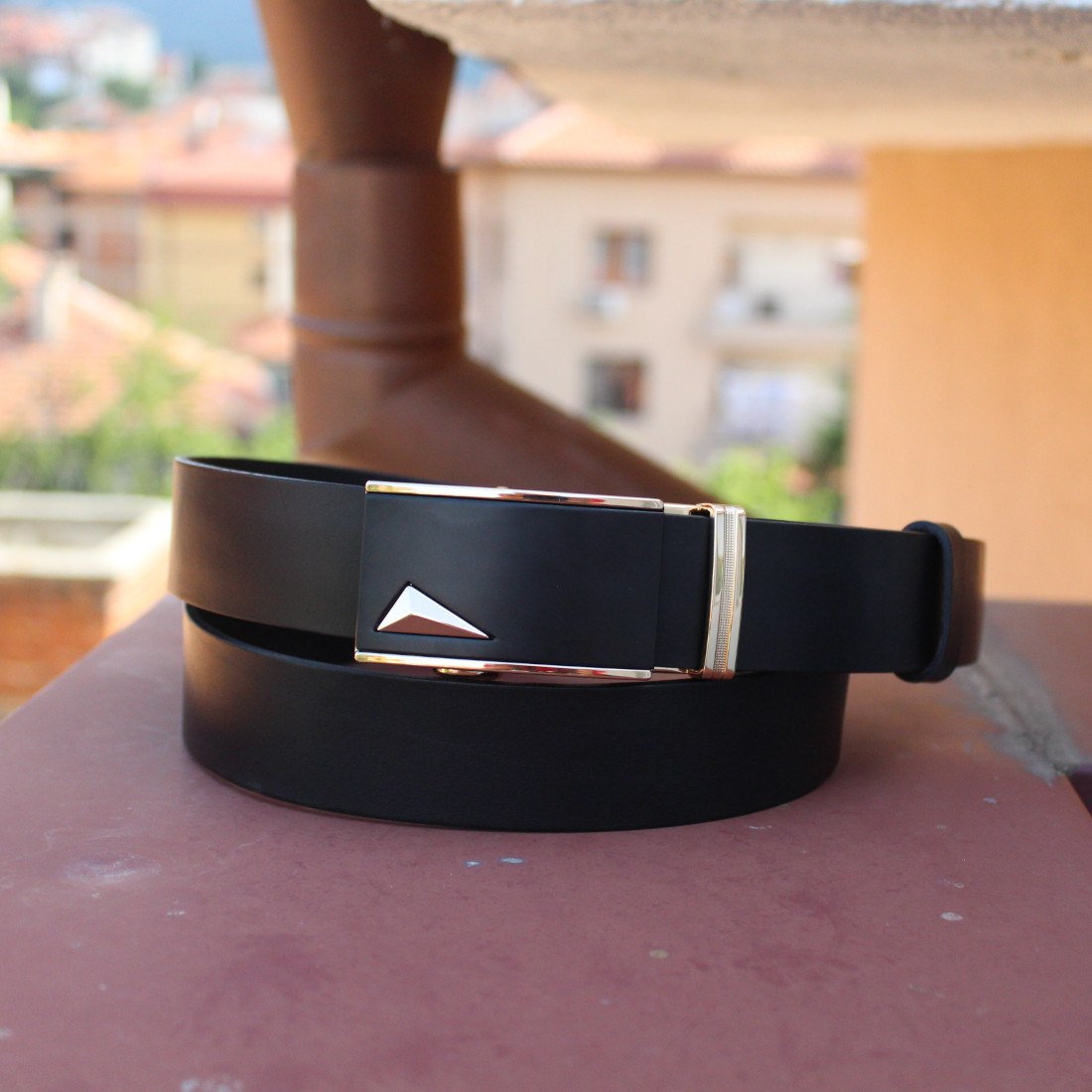 Choose the Right Leather Belt as a Gift