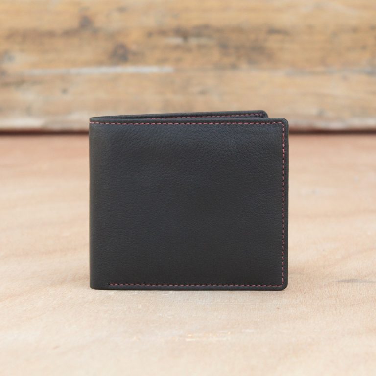 Do Rich People Carry a Wallet?