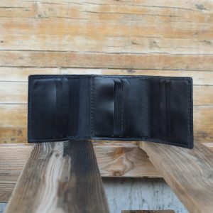 Slim Trifold Handmade Leather Wallet for Men 3