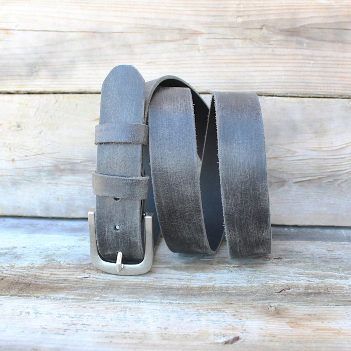 Handmade Vintage Black Leather Belt – Italian Cowhide | Retro Style Handmade Vintage Black Leather Belt – Italian Cowhide | Retro Style 4