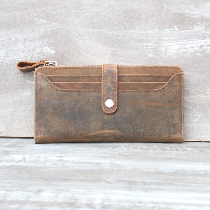 Multifunctional Women's Brown Hunter Leather Wallet with External Card Slots - ART# BB4777